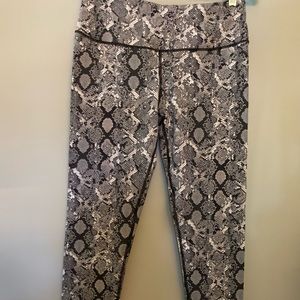 Victoria Secret sport leggings.